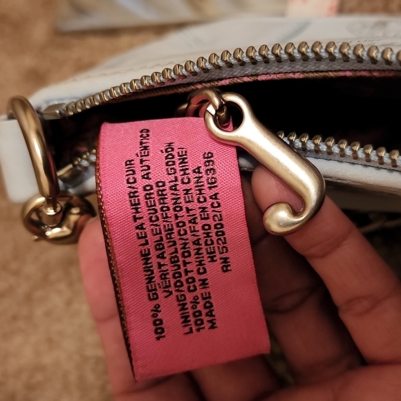 Juicy Couture Vintage Mint P&G Logo Chain Baguette - Picture 6 of 16